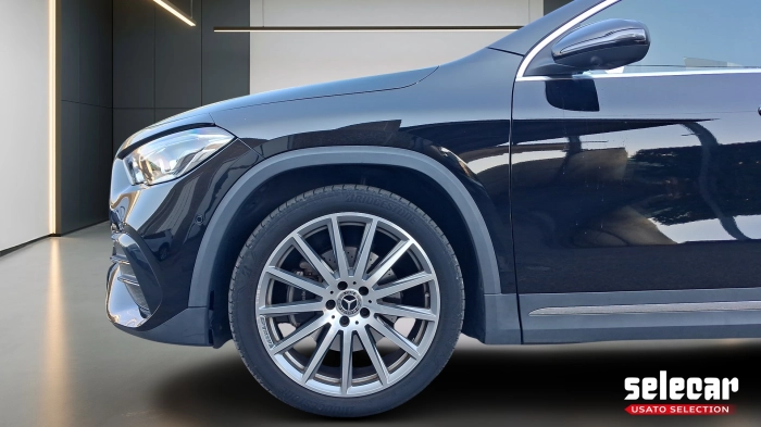 Mercedes-Benz GLA-H247 GLA 200 d Sport 4matic auto