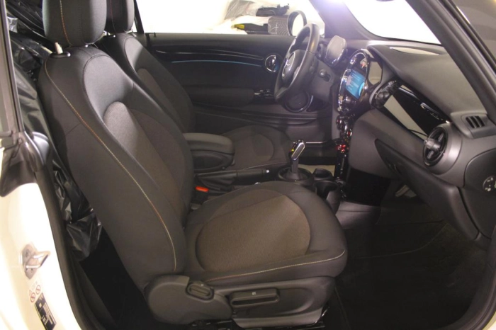 MINI IV   -  Cabrio 1.5 Cooper Resolute auto