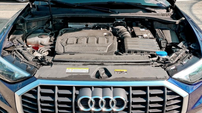 Audi Q3  35 2.0 tdi Business s-tronic