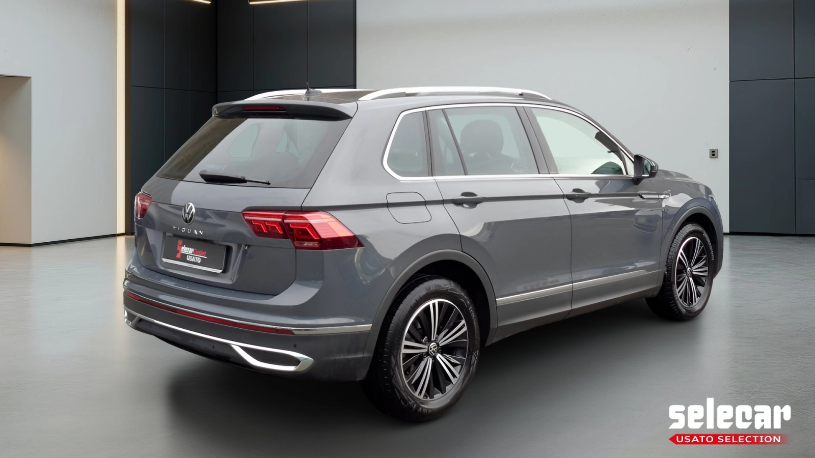 img-3 Volkswagen Tiguan Volkswagen SE-U76582