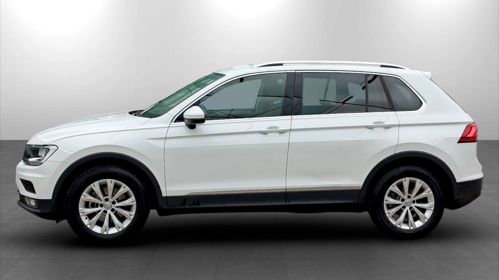 img-2 Volkswagen Tiguan Volkswagen SE-U78724