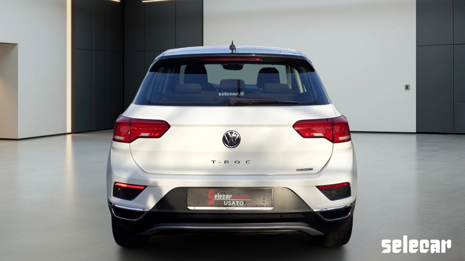 img-4 Volkswagen T-Roc Volkswagen SE-U76956