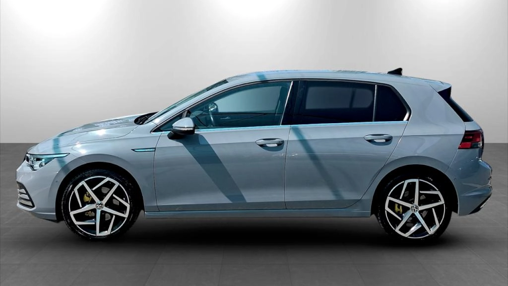 img-2 Volkswagen Golf Volkswagen SE-U79272