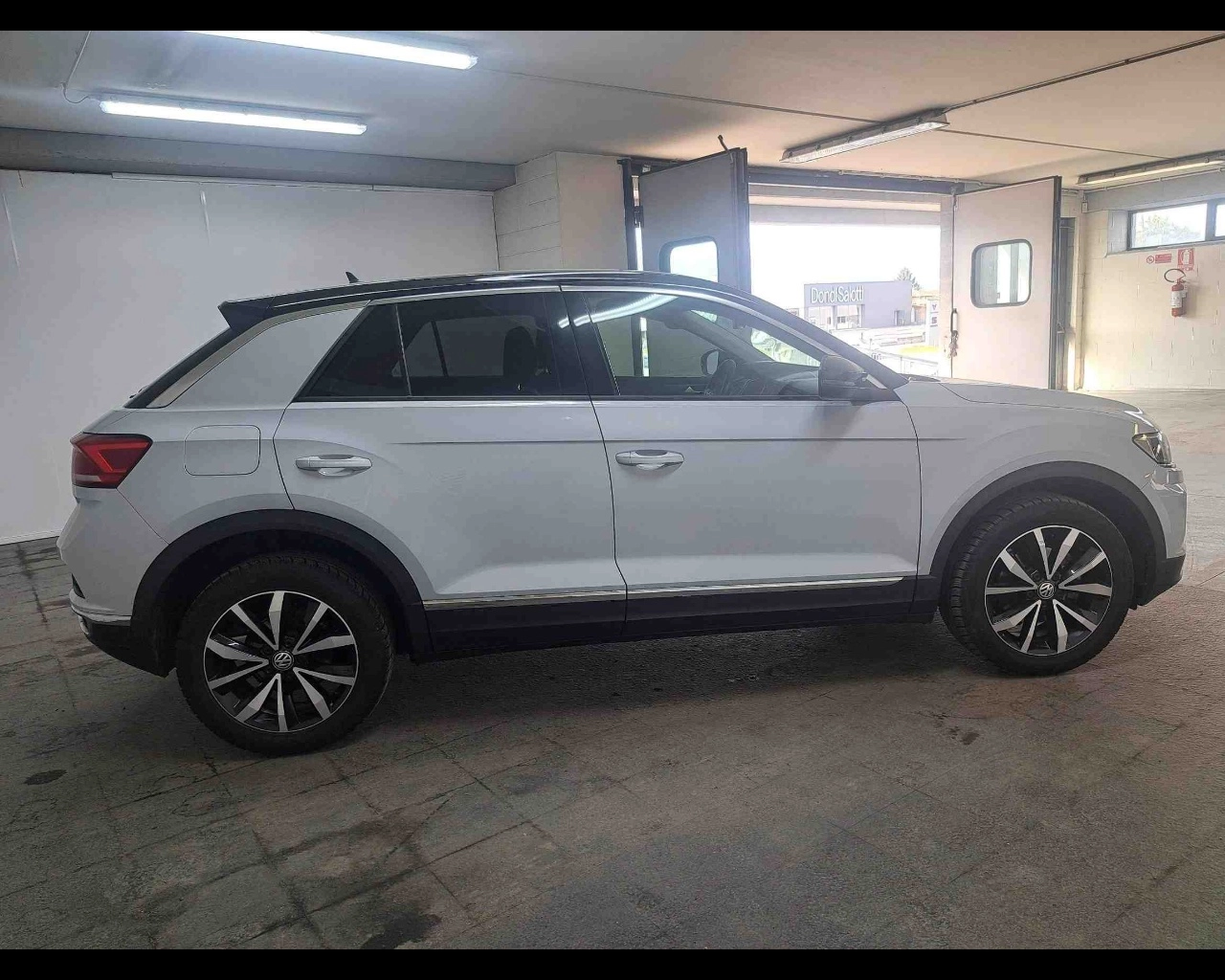 img-4 Volkswagen T-Roc Volkswagen SE-U78419