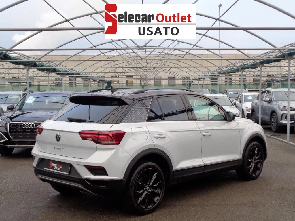 img-3 Volkswagen T-Roc Volkswagen SE-U77440
