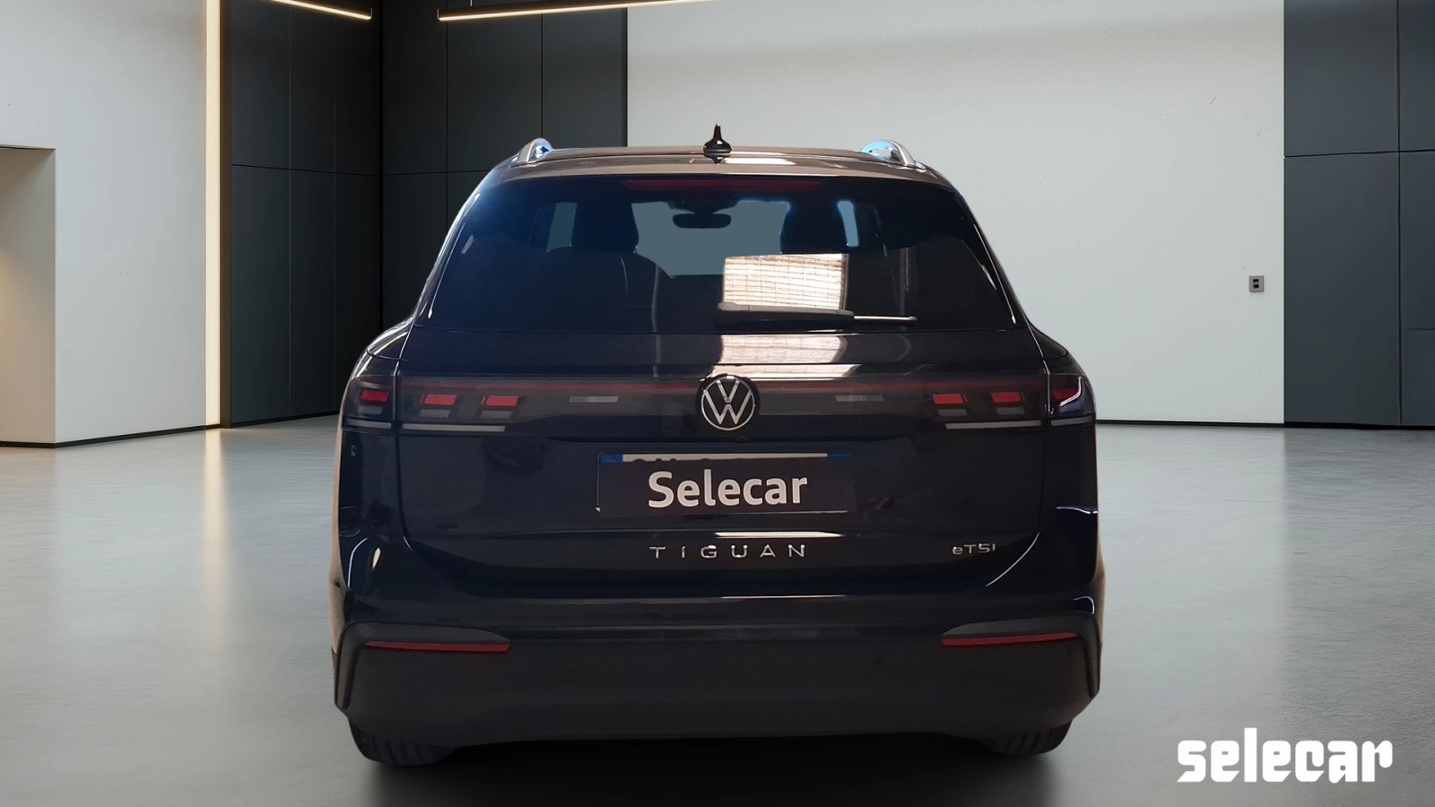 img-4 Volkswagen Tiguan Volkswagen SE-U79714