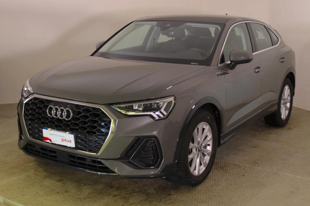 img-0 Audi Q3 Sportback Audi AU-U77050