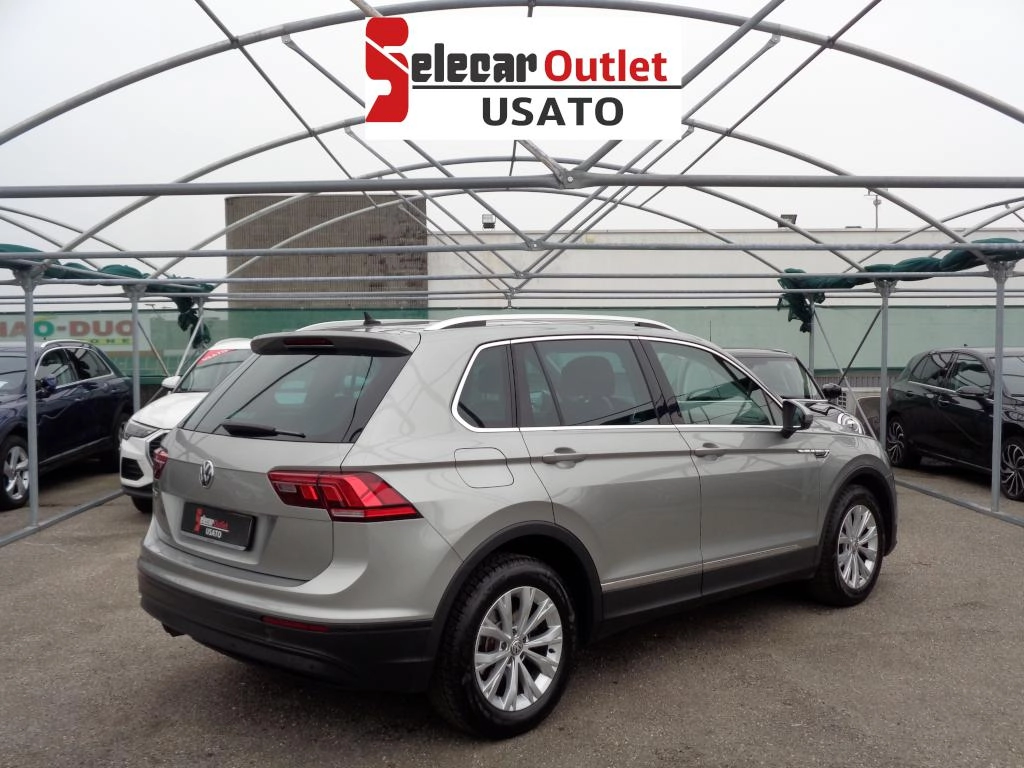 img-3 Volkswagen Tiguan Volkswagen SE-U78266