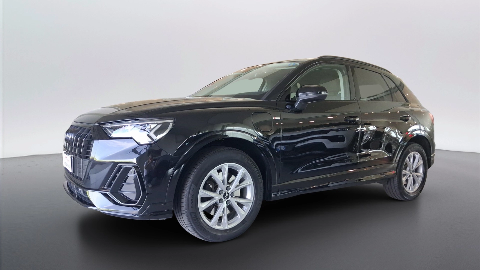 img-0 Audi Q3 Audi AU-U78068