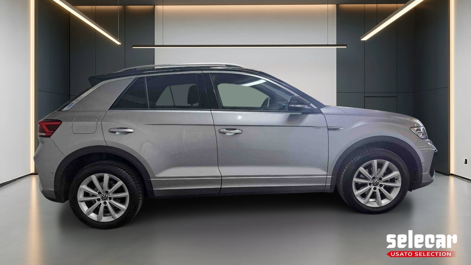 img-4 Volkswagen T-Roc Volkswagen SE-U77866