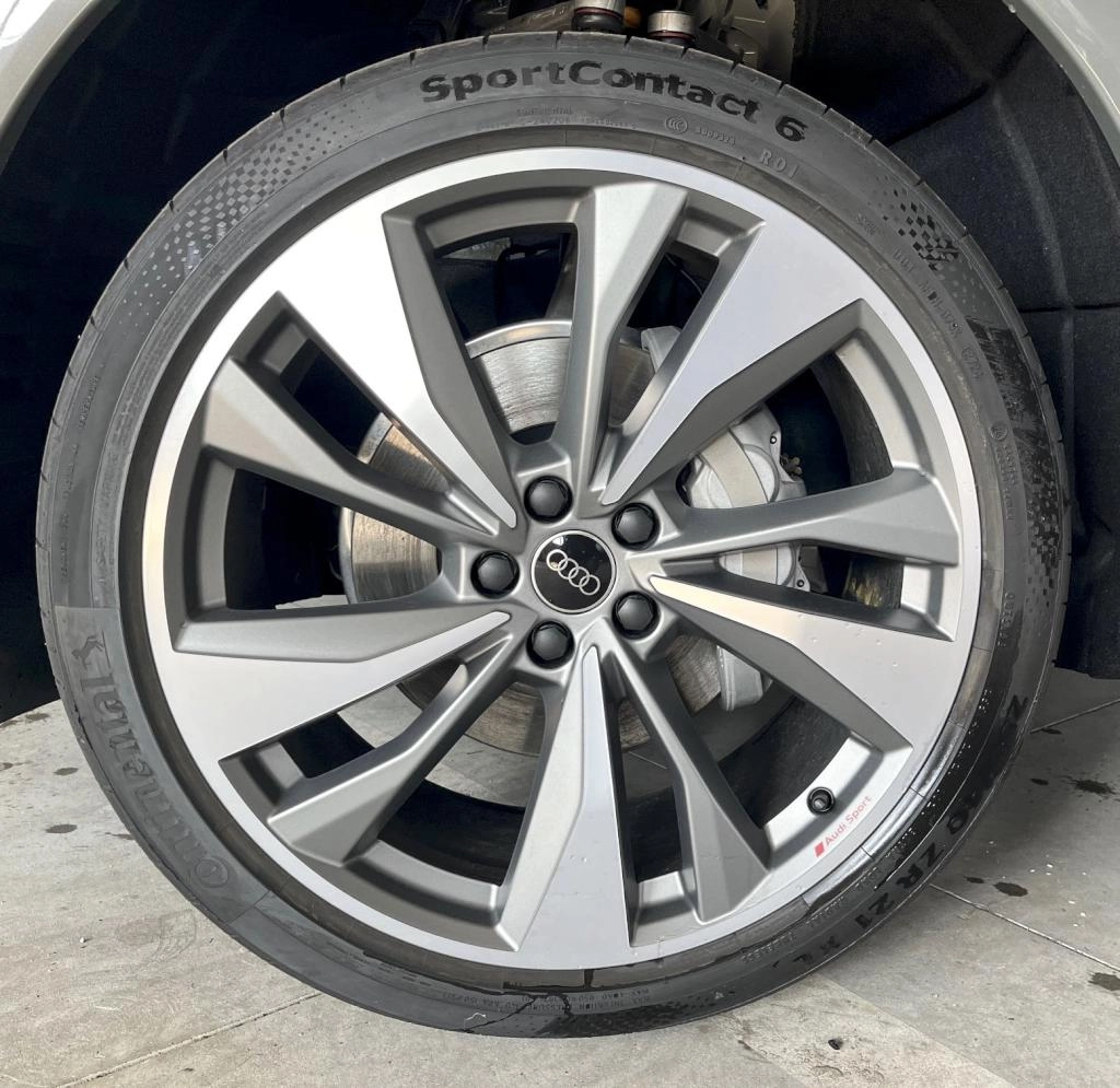 img-1 Audi Q5 Sportback Audi AU-N179085