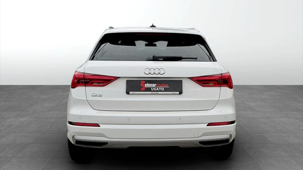 img-4 Audi Q3 Audi SE-U78737