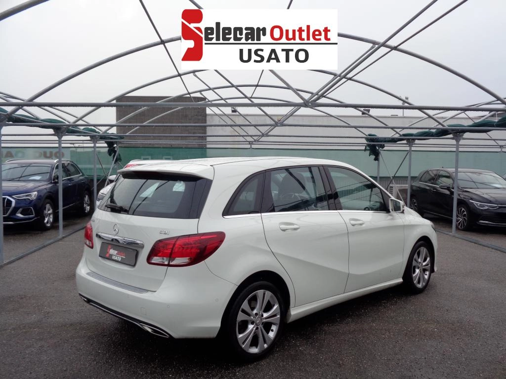 img-3 Mercedes-Benz Classe Mercedes-Benz SE-U77762