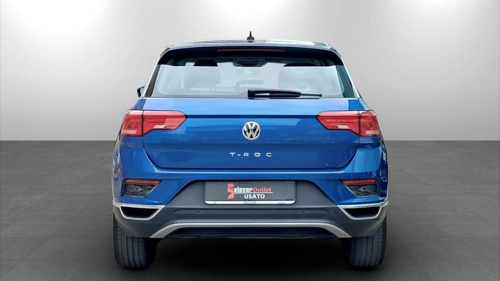 img-4 Volkswagen T-Roc Volkswagen SE-U78695