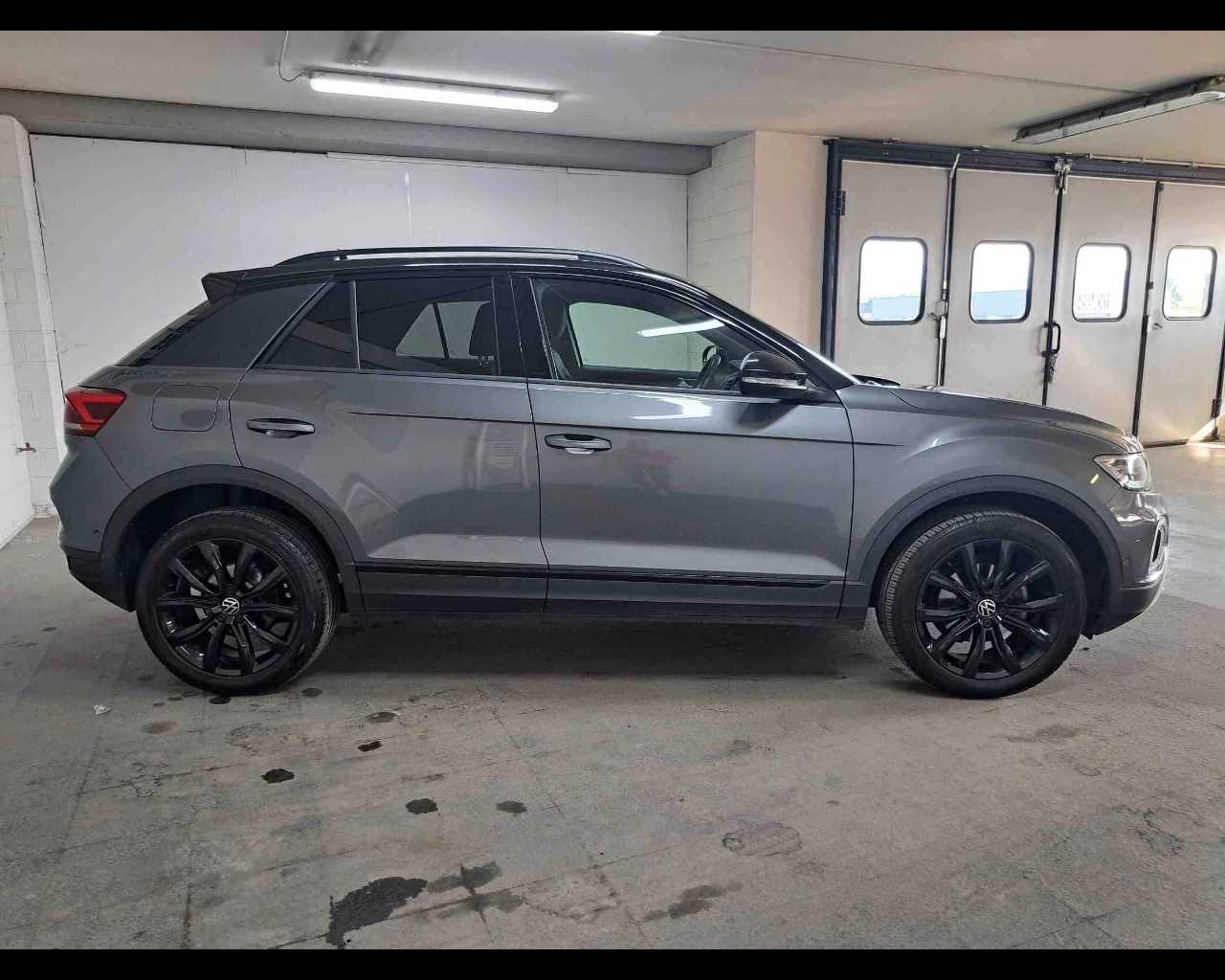 img-4 Volkswagen T-Roc Volkswagen SE-U79520