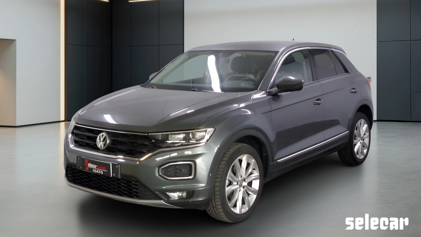 img-0 Volkswagen T-Roc Volkswagen SE-U77968