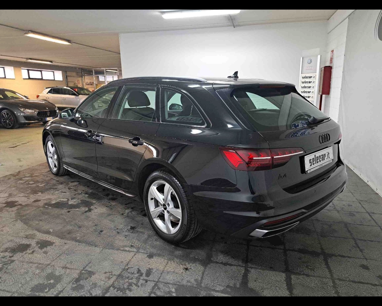 img-2 Audi A4 Avant Audi SE-U77930