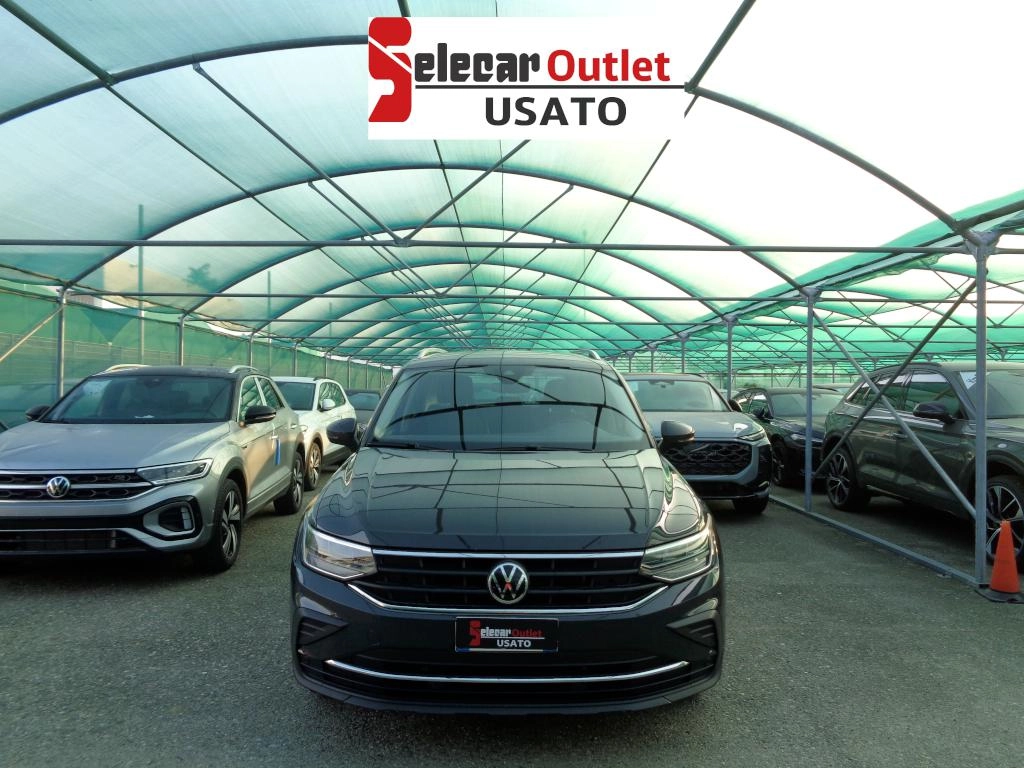 img-1 Volkswagen Tiguan Volkswagen SE-U75391