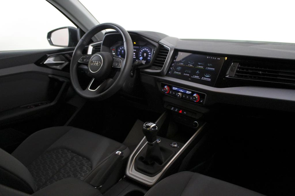 img-3 Audi A1 Sportback Audi AU-U77812