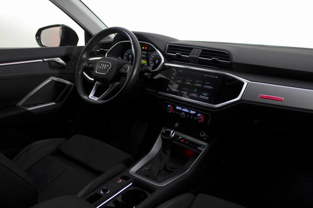 img-3 Audi Q3 Sportback Audi AU-U75435