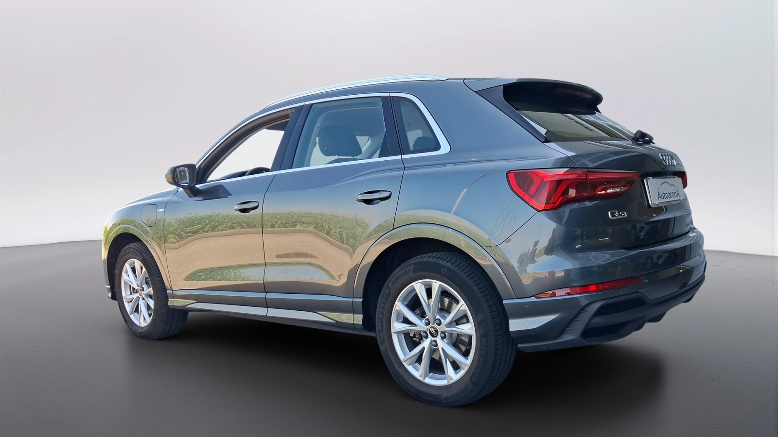 img-3 Audi Q3 Audi AU-U79570