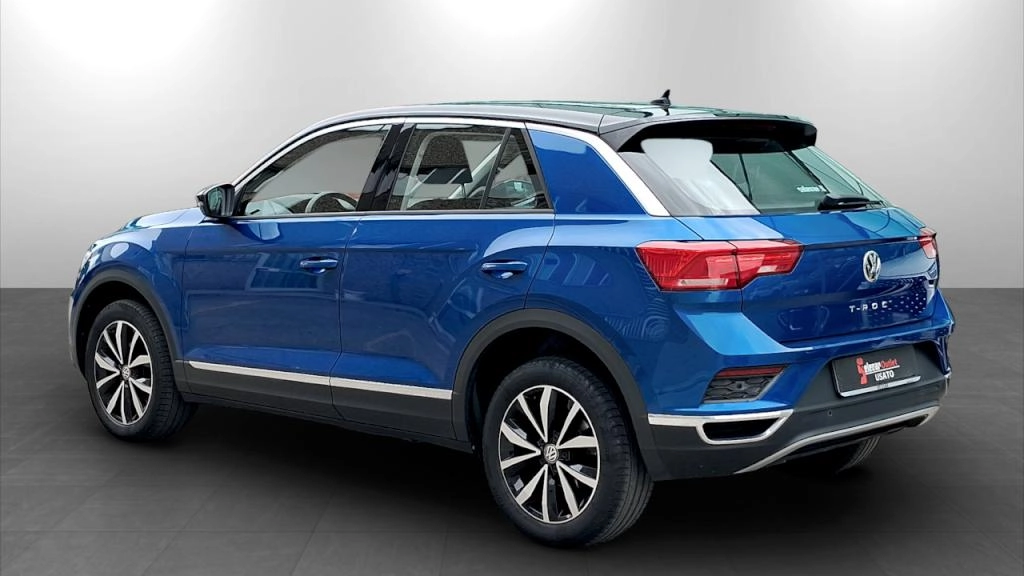img-3 Volkswagen T-Roc Volkswagen SE-U78695