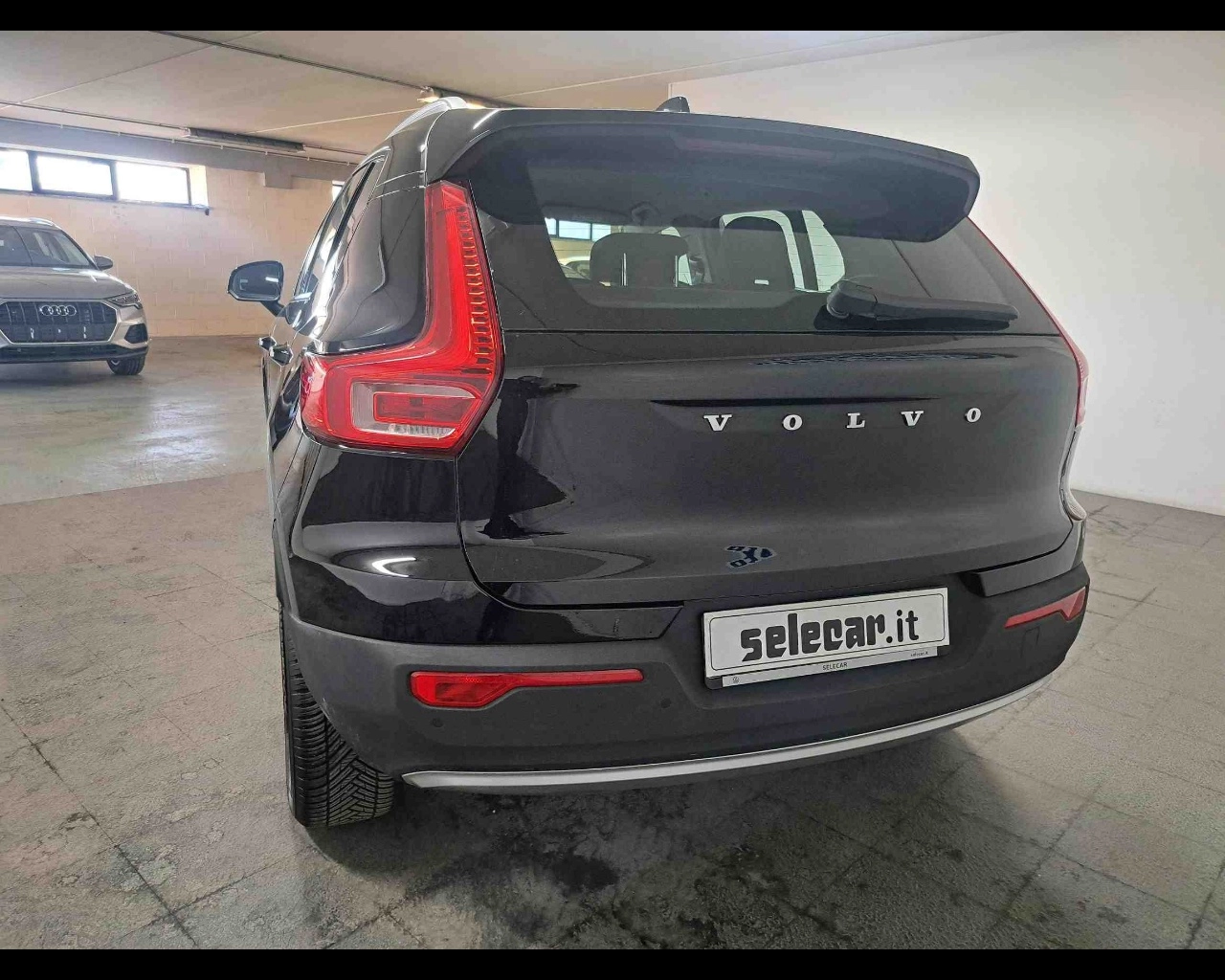 img-3 Volvo XC40 Volvo SE-U76855