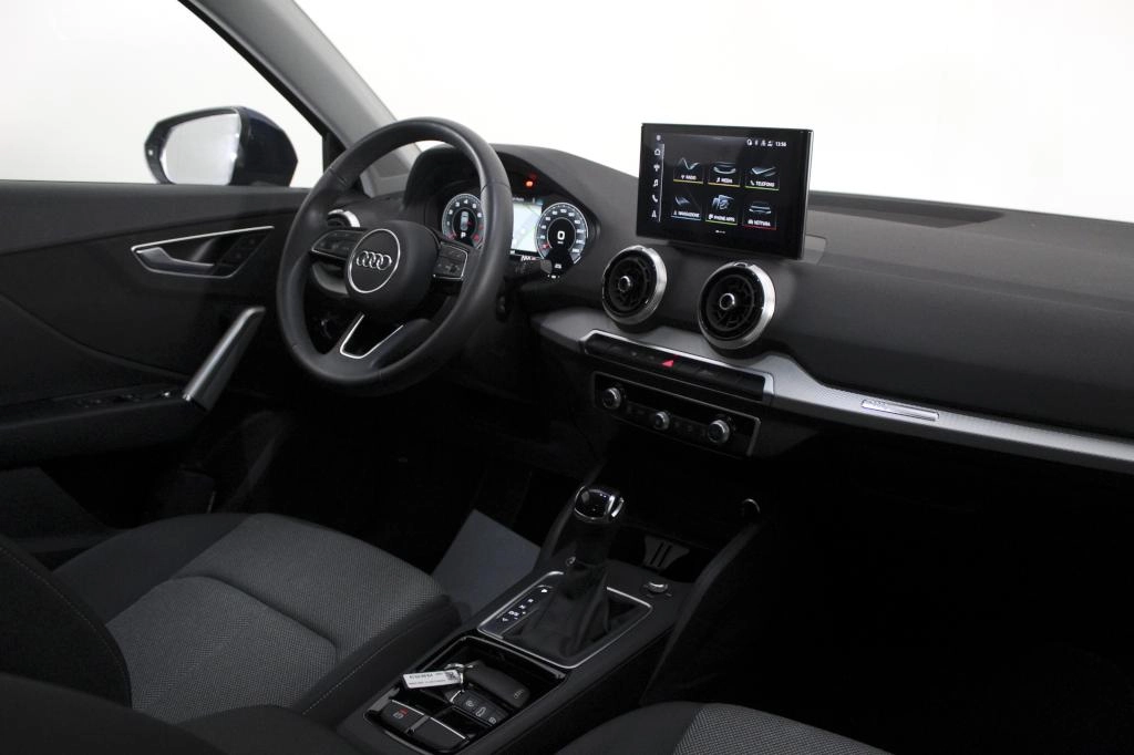 img-3 Audi Q2 Audi AU-U78101