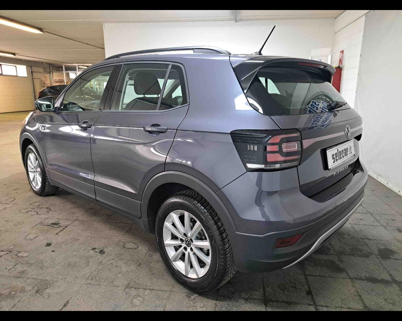 img-2 Volkswagen T-Cross Volkswagen SE-U78655