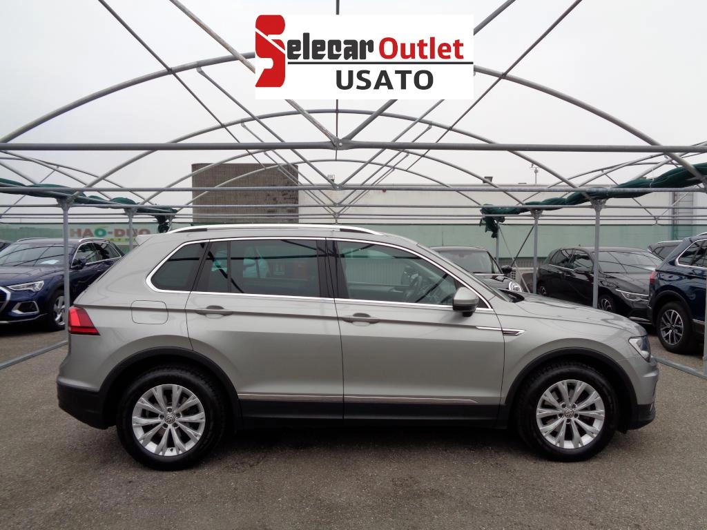 img-2 Volkswagen Tiguan Volkswagen SE-U78266