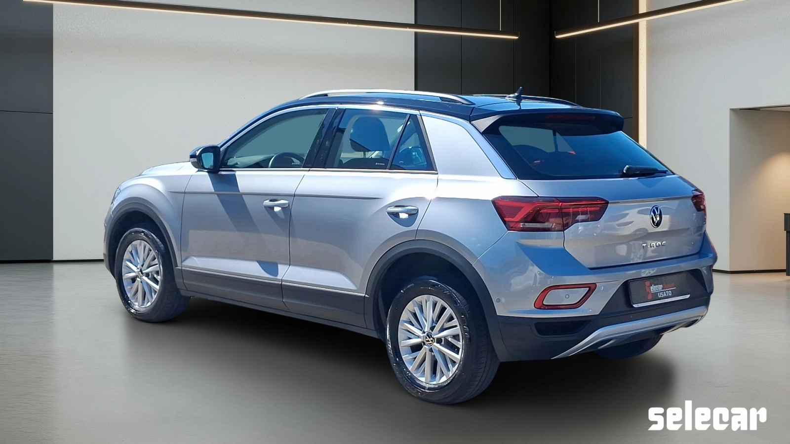 img-3 Volkswagen T-Roc Volkswagen SE-U79967