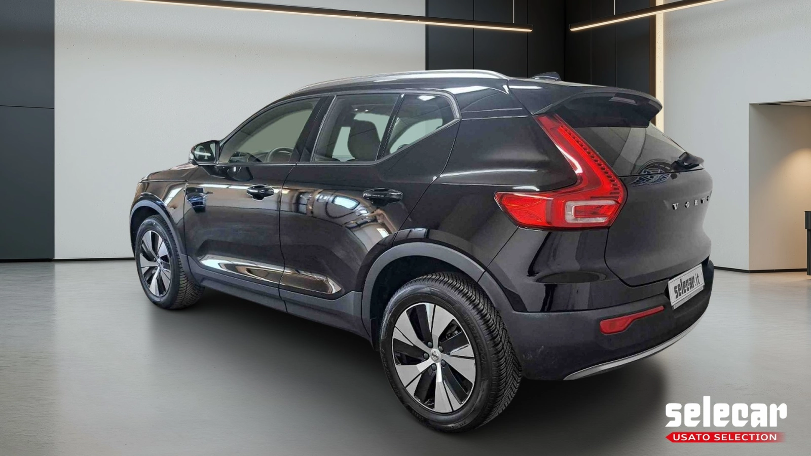 img-2 Volvo XC40 Volvo SE-U76855