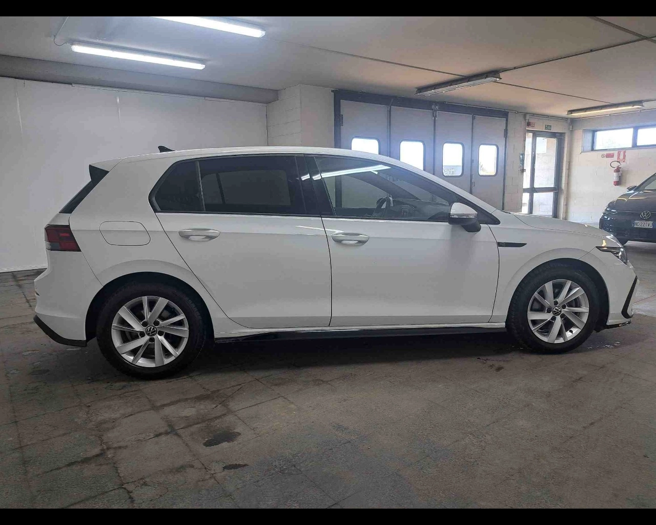 img-4 Volkswagen Golf Volkswagen SE-U78182