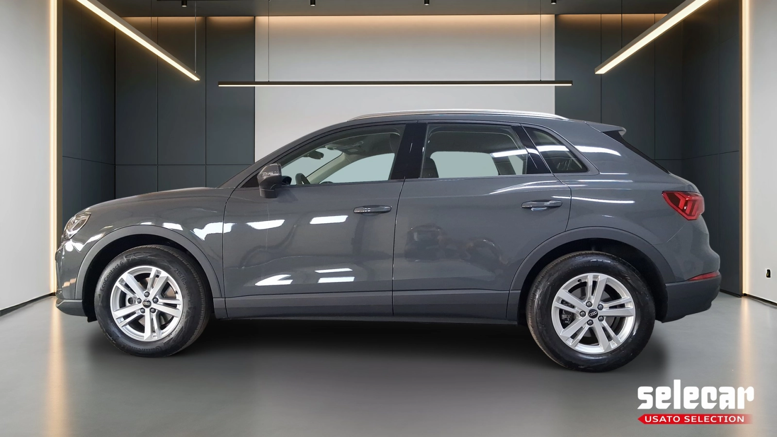 img-2 Audi Q3 Audi SE-U79671