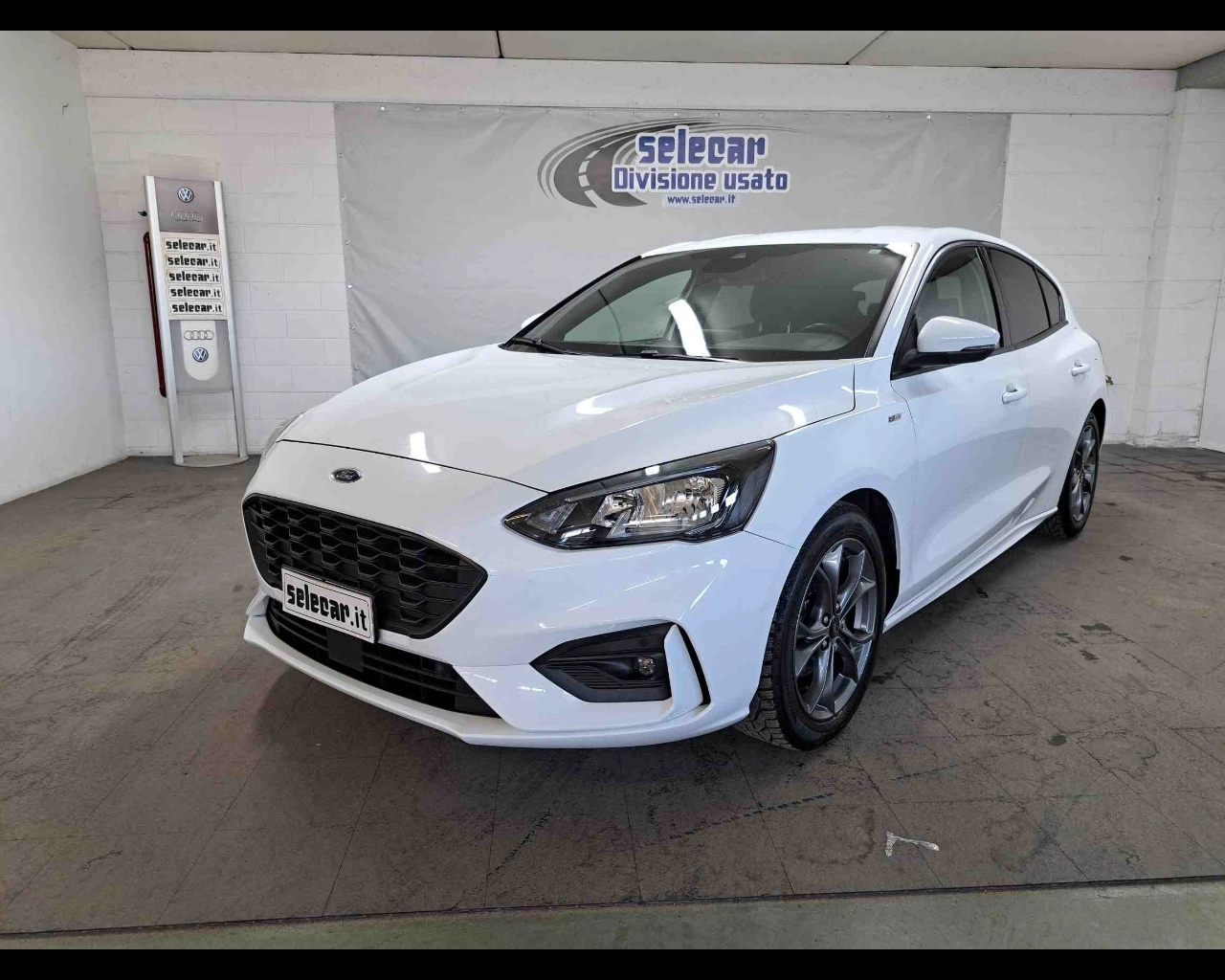 img-0 Ford Focus Ford SE-U79165