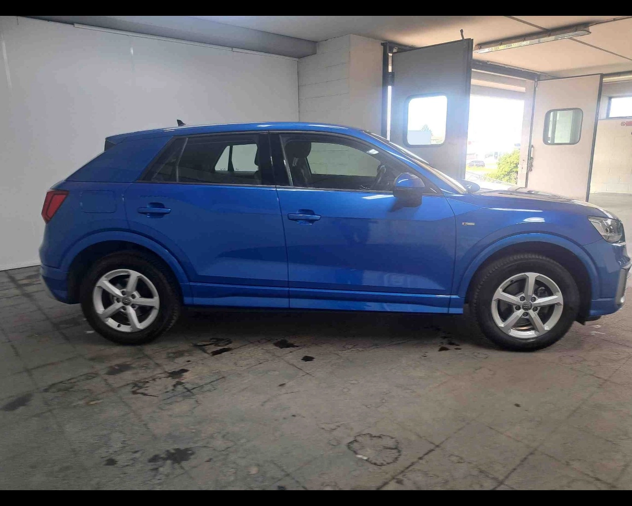 img-4 Audi Q2 Audi SE-U78536