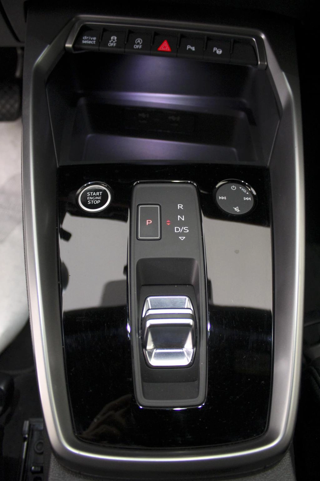 img-4 Audi A3 Sportback Audi SE-U76518