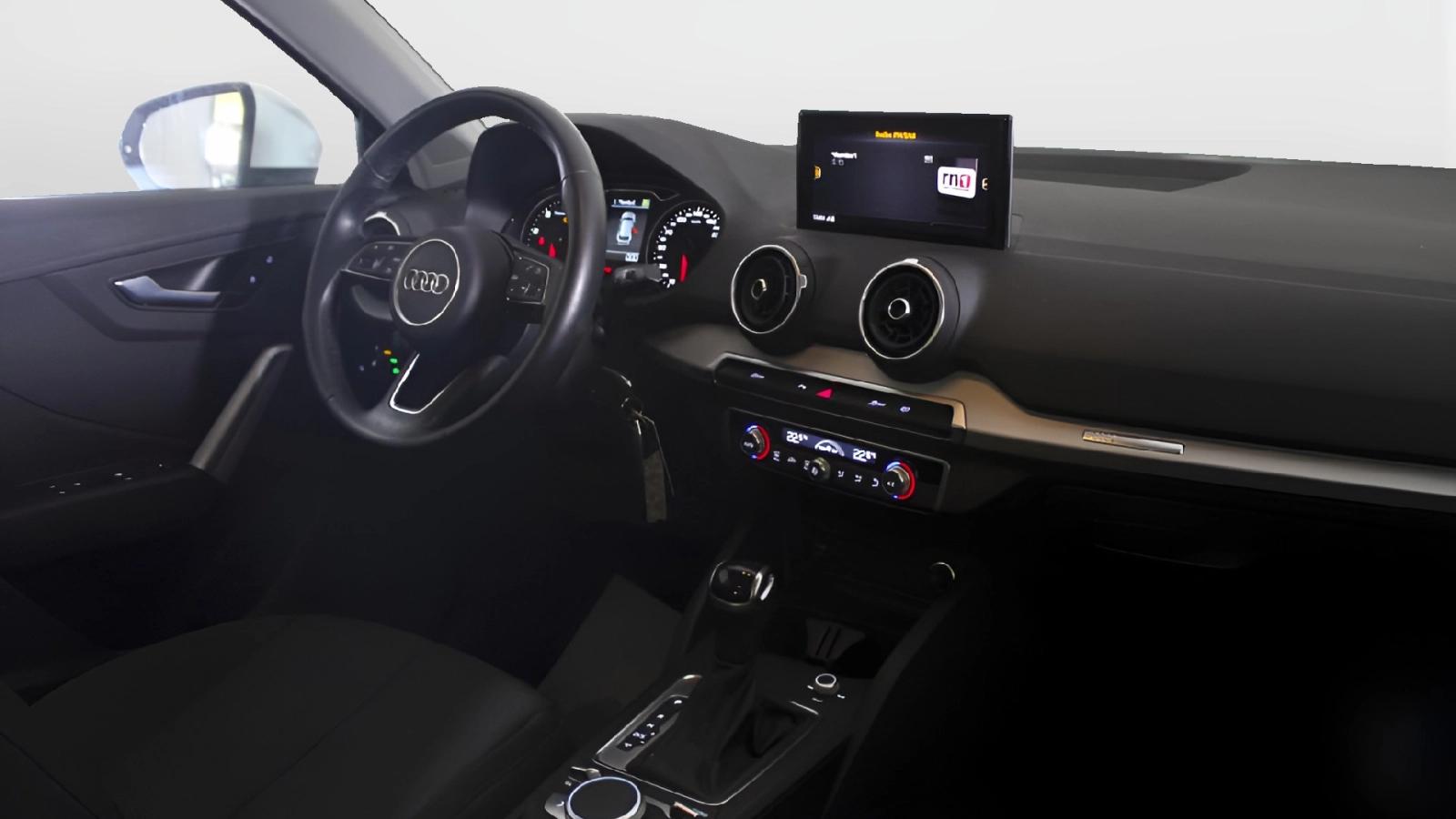 img-3 Audi Q2 Audi SE-U78883