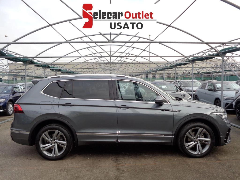 img-2 Volkswagen Tiguan Volkswagen SE-U77500