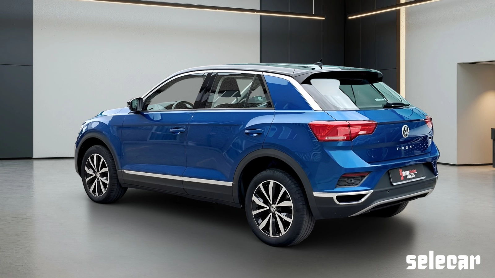 img-3 Volkswagen T-Roc Volkswagen SE-U78695
