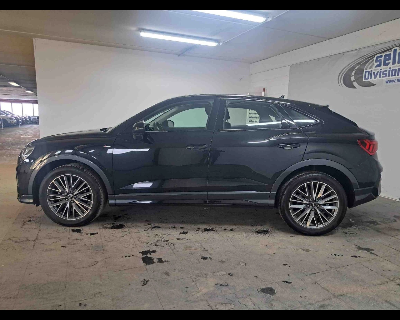 img-1 Audi Q3 Sportback Audi SE-U78929