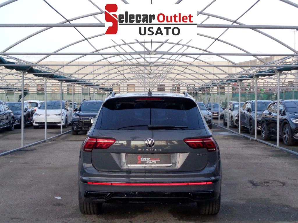 img-4 Volkswagen Tiguan Volkswagen SE-U78243
