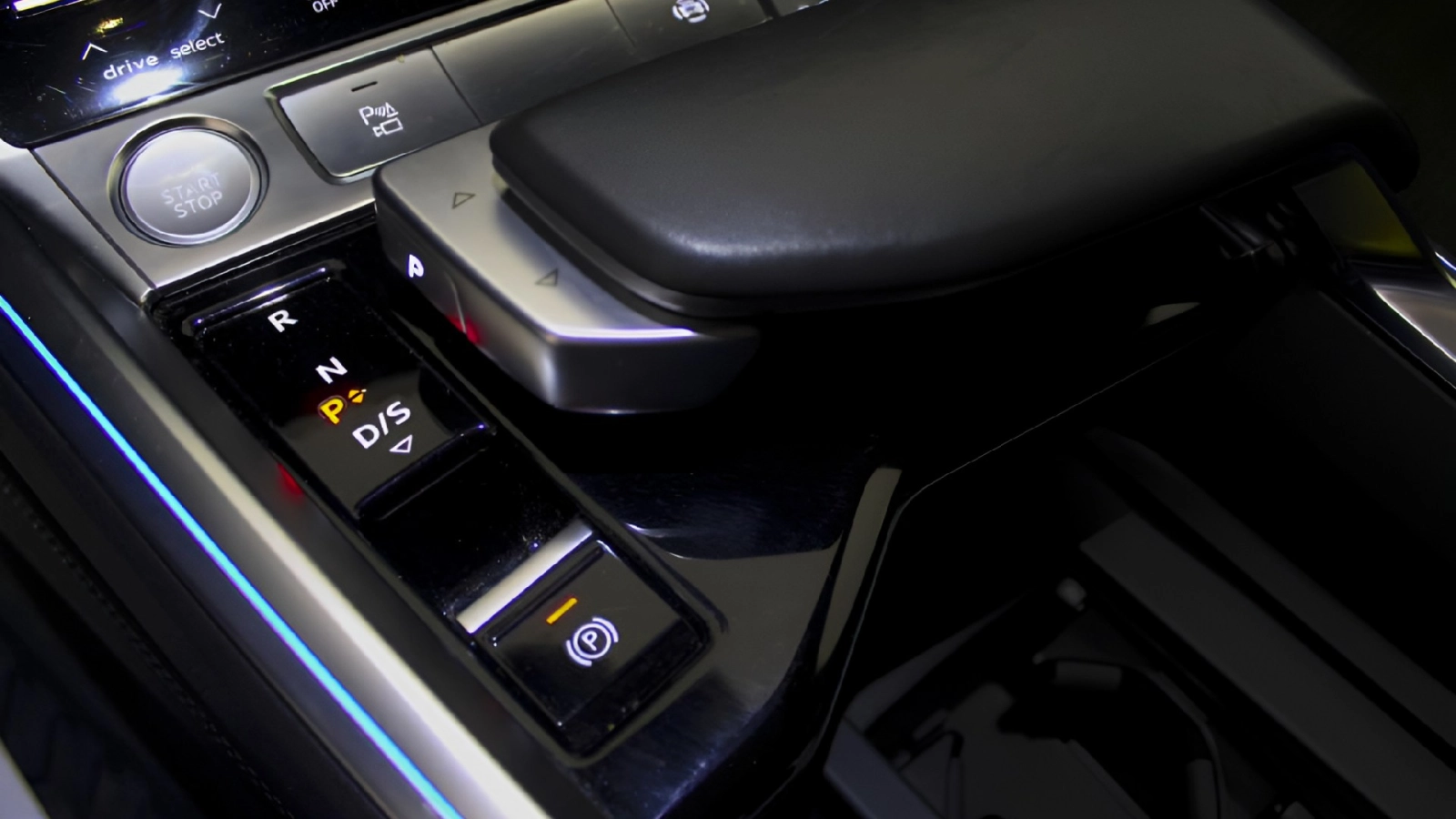 img-4 Audi e-tron Audi AU-U79034