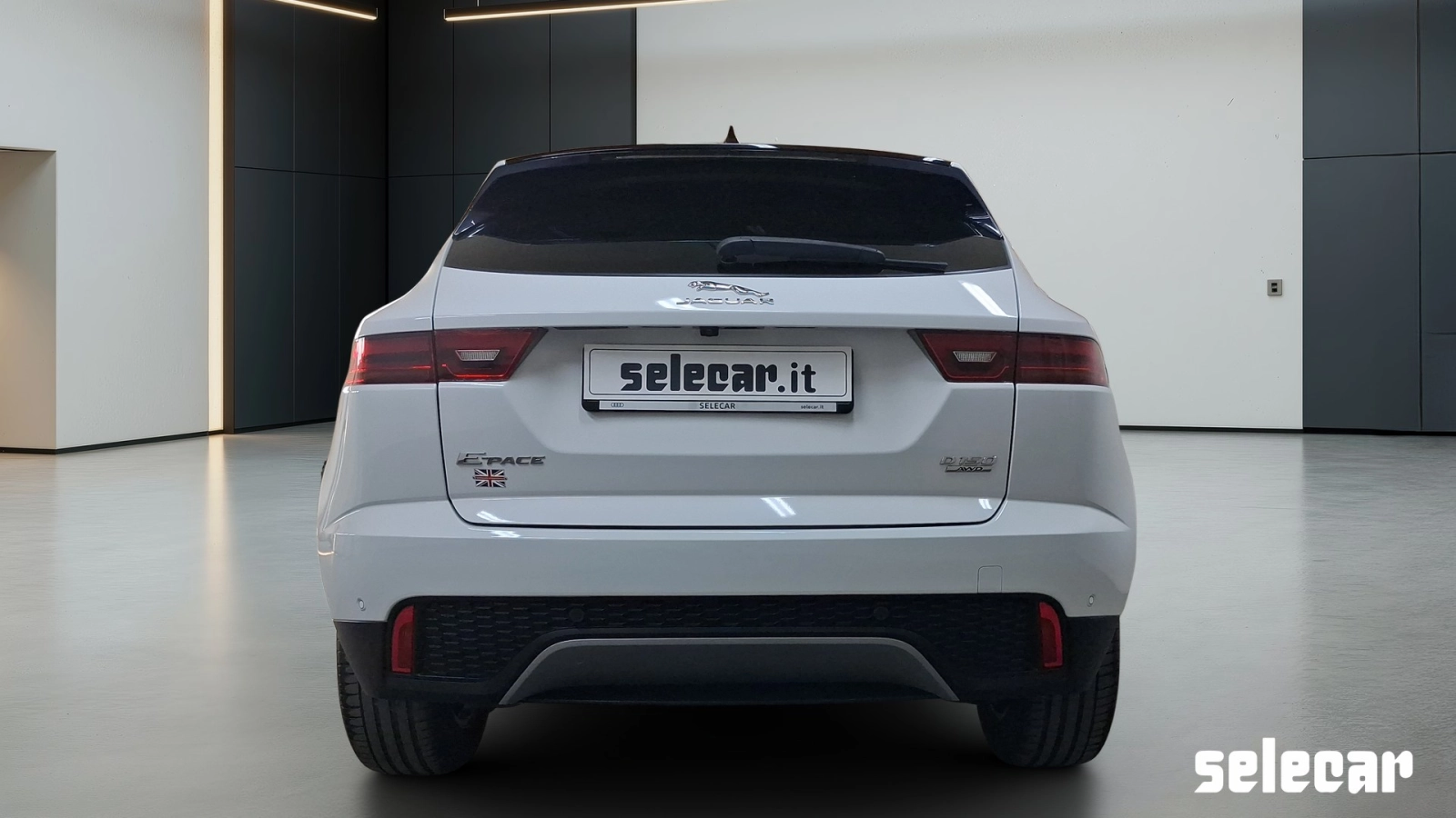 img-4 Jaguar E-Pace Jaguar SE-U79675