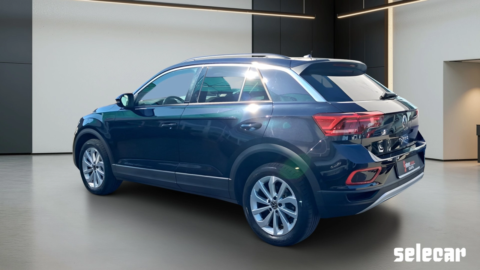 img-3 Volkswagen T-Roc Volkswagen SE-U79390