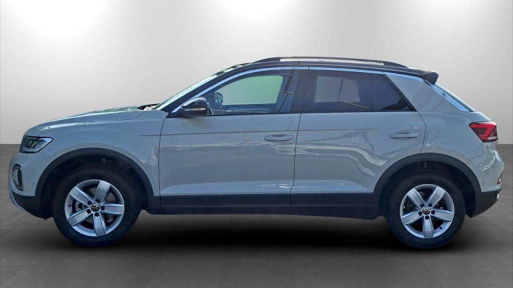 img-2 Volkswagen T-Roc Volkswagen SE-U78633