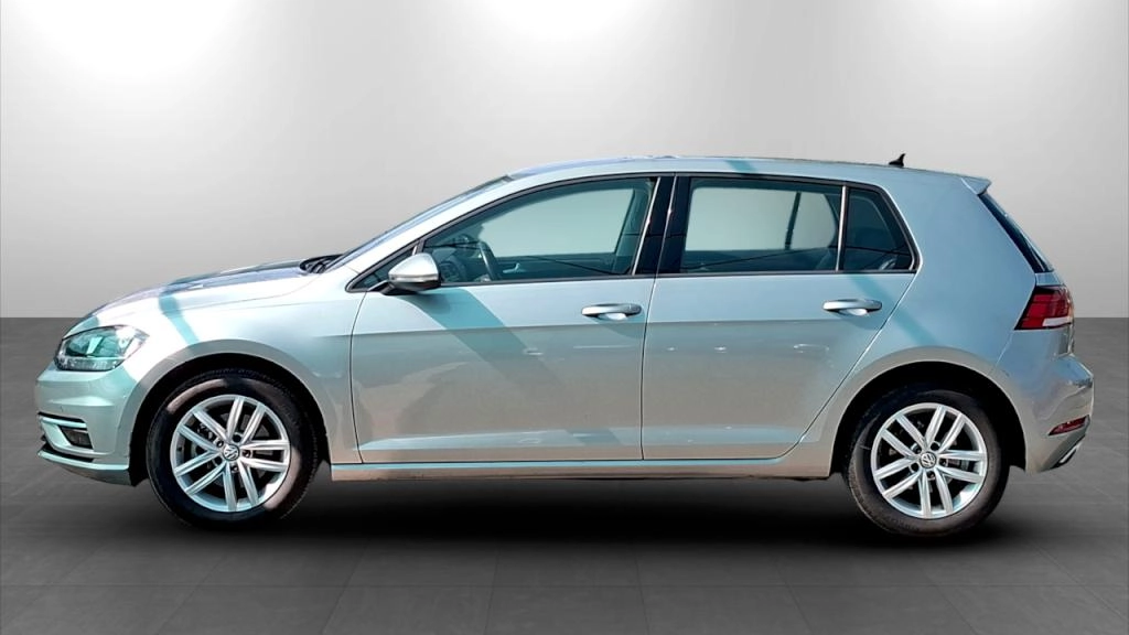 img-2 Volkswagen Golf Volkswagen SE-U79132