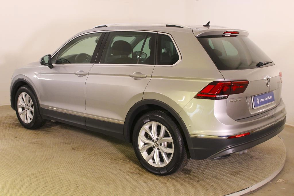img-3 Volkswagen Tiguan Volkswagen AU-U77938