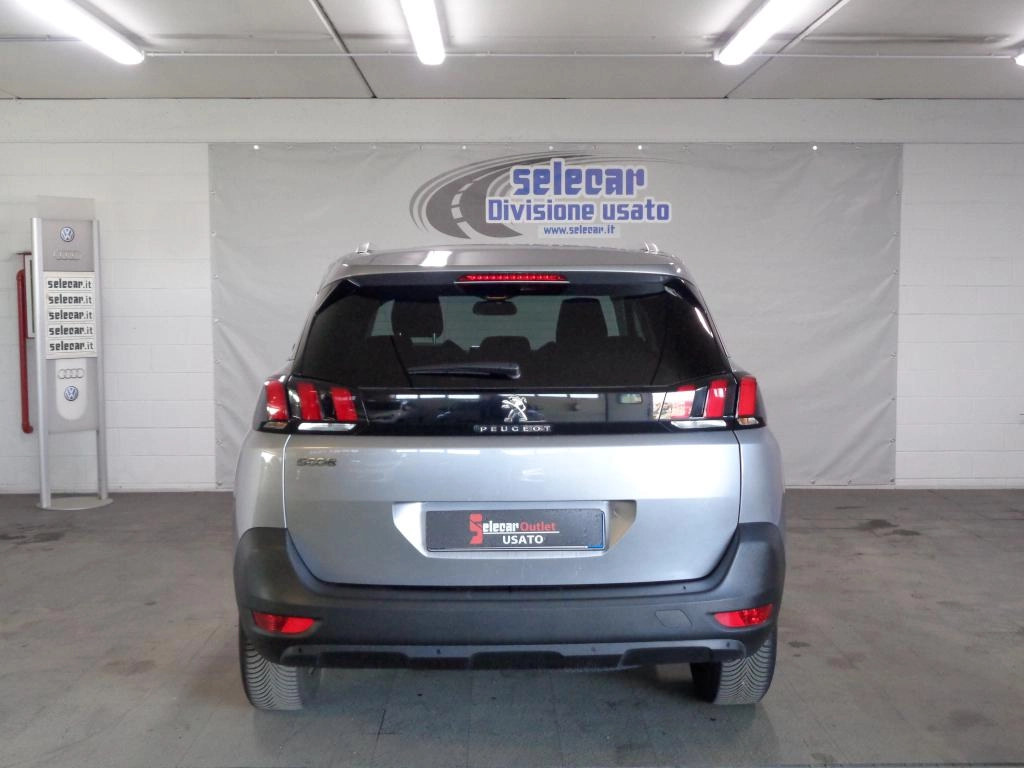 img-4 Peugeot 5008 Peugeot SE-U78303