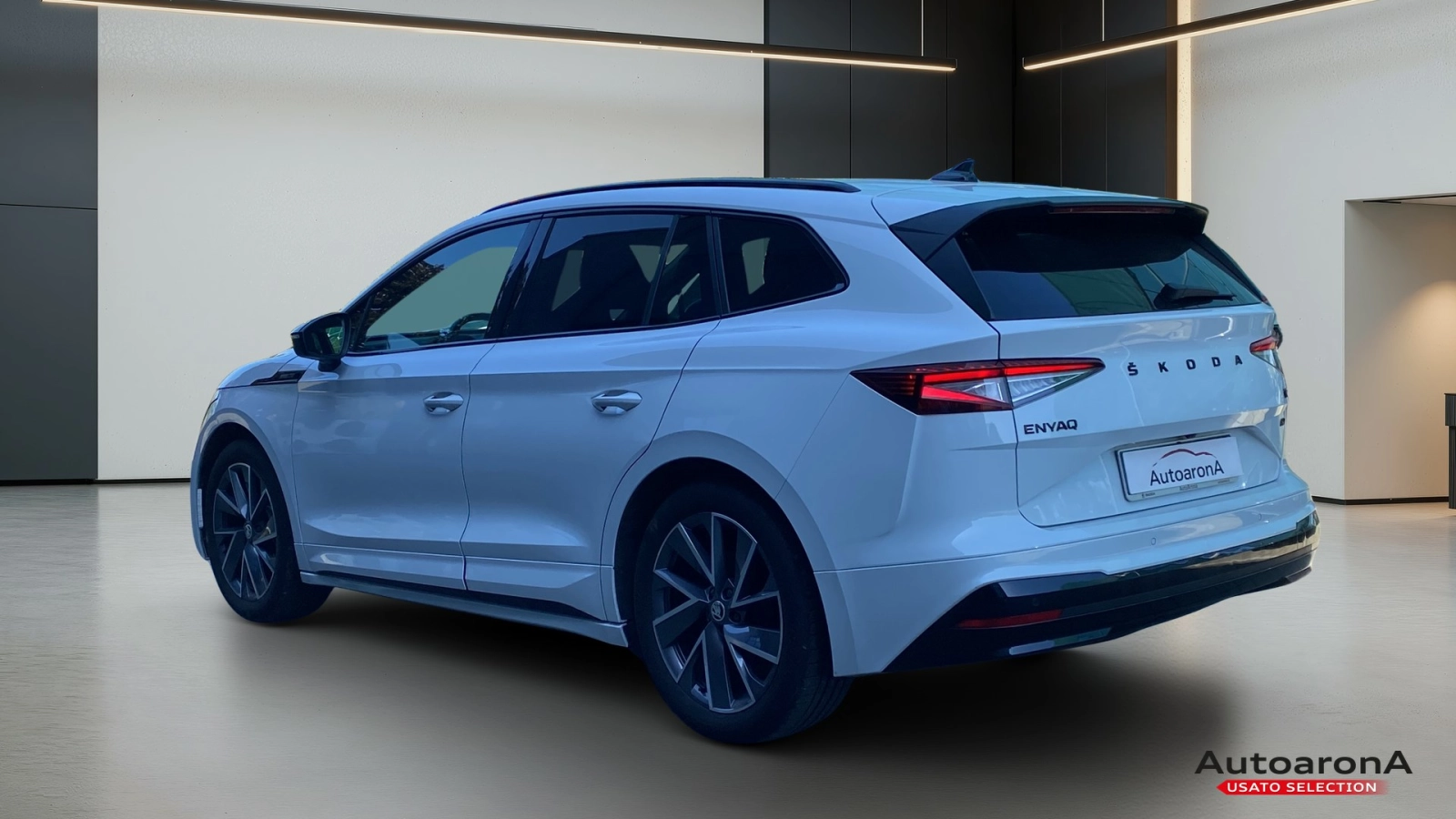 img-3 Skoda Enyaq Skoda AU-U80142